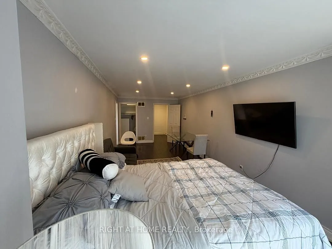 1 bed, $1,500 — Photo 2