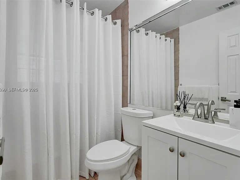 14049 SW 103rd Ter — Photo 6
