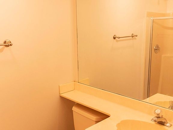 2nd image of 3713 N Janssen Ave #343fxygrv
