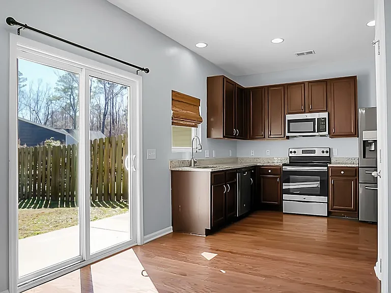 9155 Parlor Dr — Photo 11