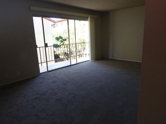 Living room to balcony