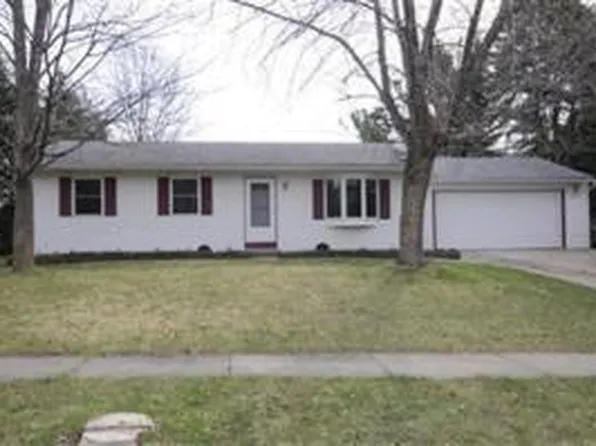 2116 Chaparral St, Kalamazoo, MI 49006