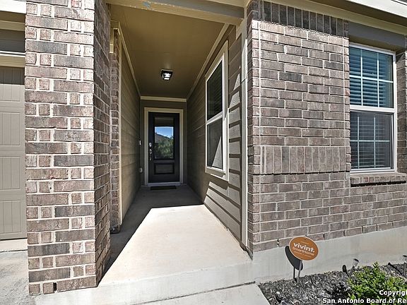 4th image of 6647 Beehive Dr.