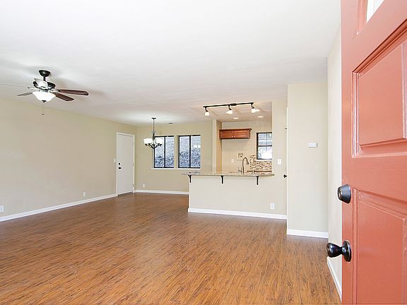 3rd image of 3810 Noel Ct