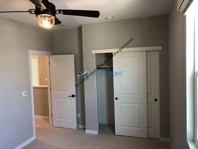5013 Wuthering Ave — Photo 16