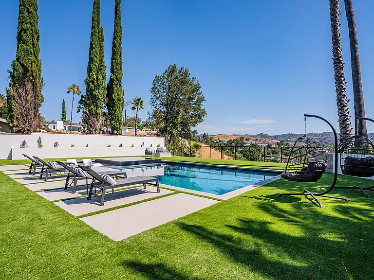 5718 Wallis Ln — Photo 31