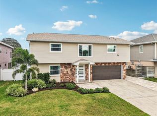 95 Eastwinds Ct, Palm Harbor, FL 34683