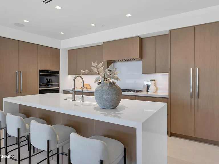 6587 N Palmeraie Blvd #2007 — Photo 5