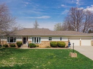 1 Millard Ct, Minier, IL 61759
