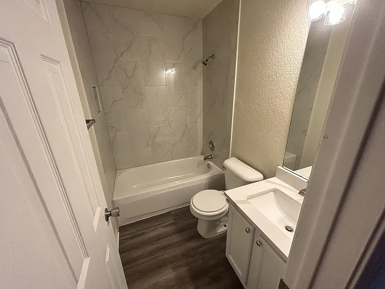 5106 Glennwood Dr — Photo 7