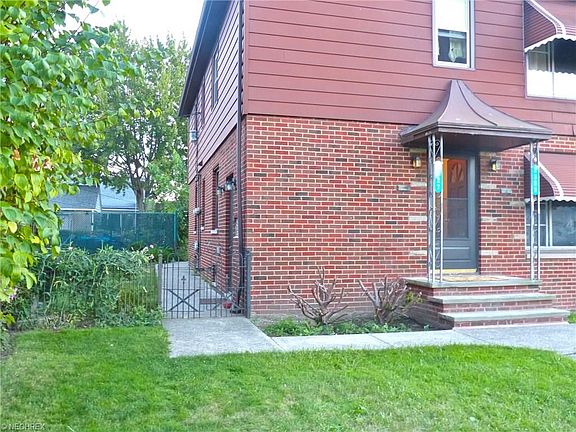 3rd image of 2325 Brookview Blvd