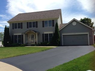 2027 Waterbury Ct, Dundee, IL 60118