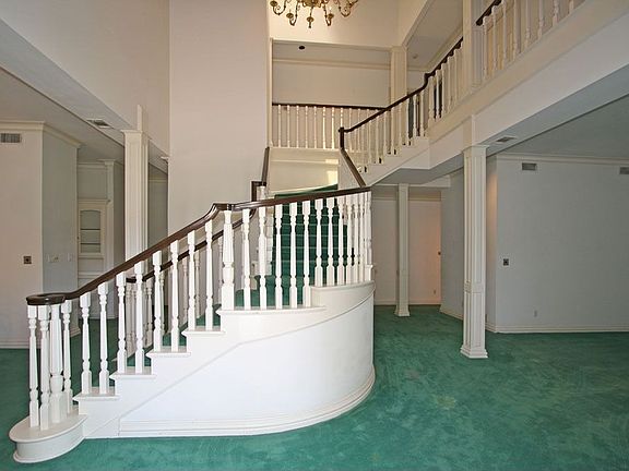 5th image of 3 Home Place Ct