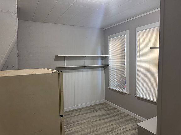 2nd image of 181-189 N Knox St #181-3