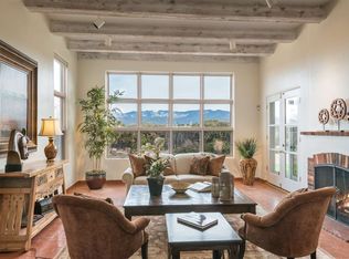 31 Camino De Los Montoyas, Santa Fe, NM 87506