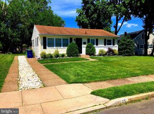 15 Oxford Rd, Marlton, NJ 08053