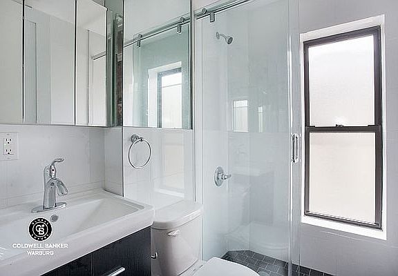 5th image of 93 Madison St APT 5C