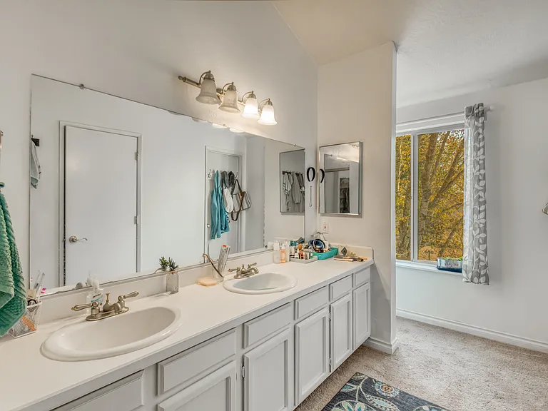10047 SW Trapper Ter — Photo 16