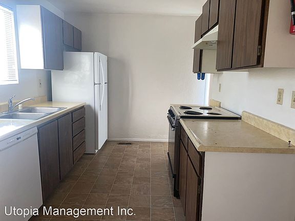 3rd image of 710-180 Muskrat Dr