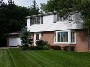 7020 N Teton Dr, Peoria, IL