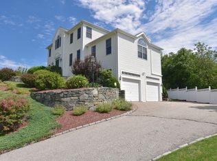 4 Chartwell Cir, Shrewsbury, MA 01545
