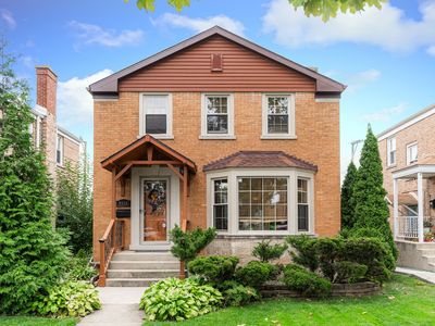 3515 N Newcastle Ave, Chicago, IL, 60634