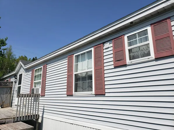 21 Parkwood Ave N, Antigonish, NS B2G 2L1