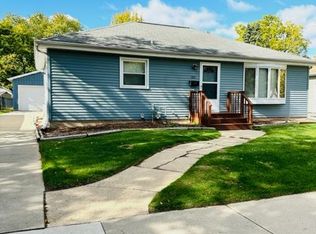 1513 S Walden Ave, Appleton, WI 54915