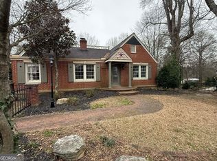 952 Wayside St NW, Cornelia, GA 30531