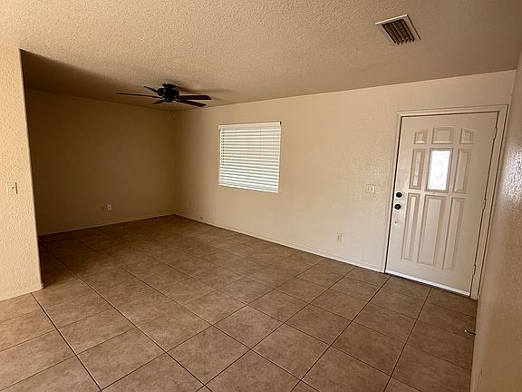 3rd image of 2424 Cielo Dr