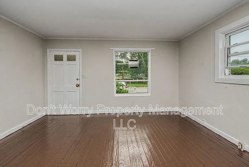 1 bed, 1.0 bath, $995 — Photo 4