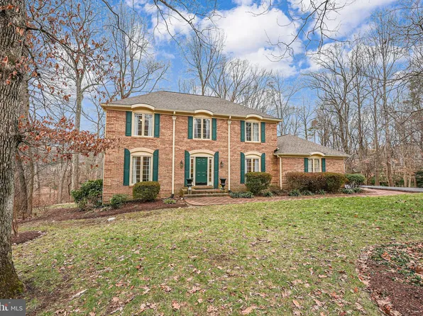 13016 Montpelier Ct, Woodbridge, VA 22192