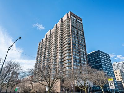 4170 N Marine Dr APT 21F, Chicago, IL, 60613