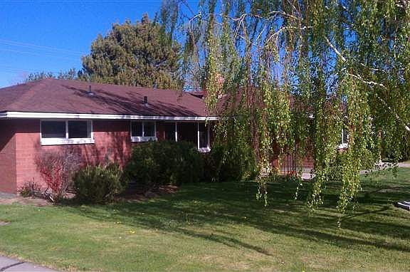 3rd image of 573 Alturas Dr N