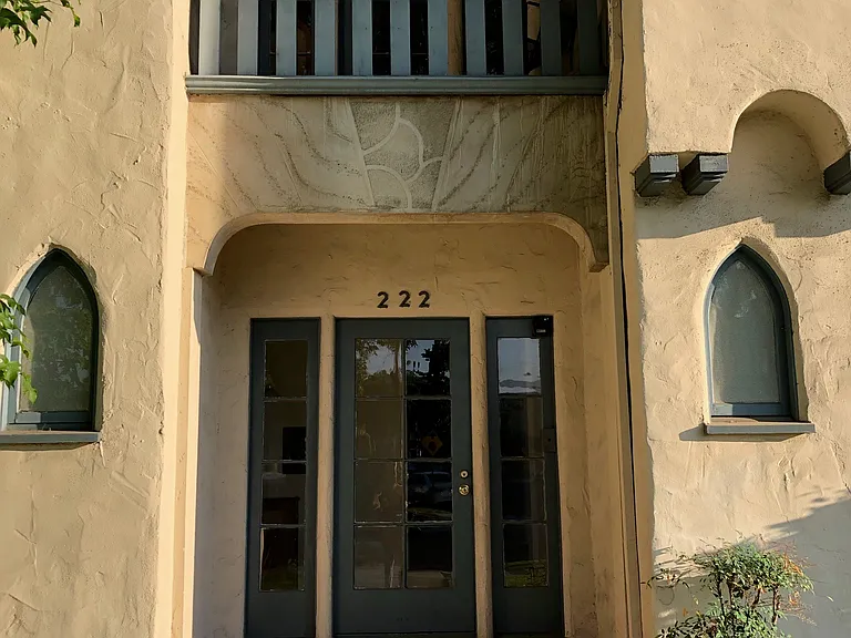 222 N Chevy Chase Dr #5 — Photo 11