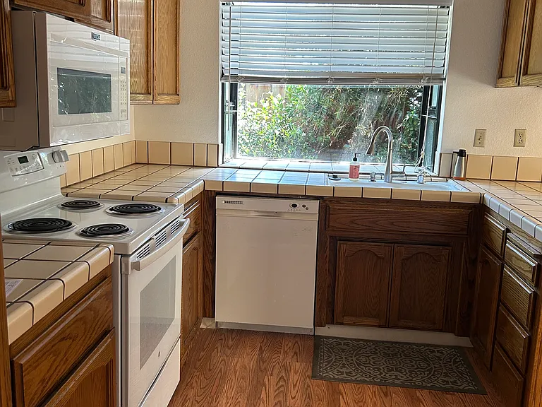 1895 Bayo Claros Cir — Photo 3