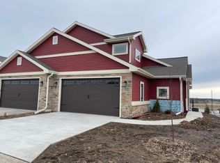 6675 Church Hill Ct, Deforest, WI 53532
