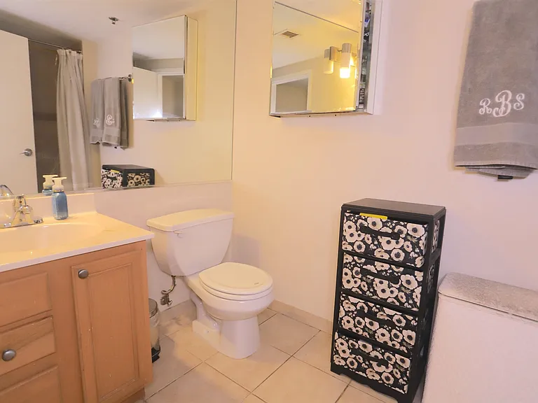 700 1st St #10T — Photo 20