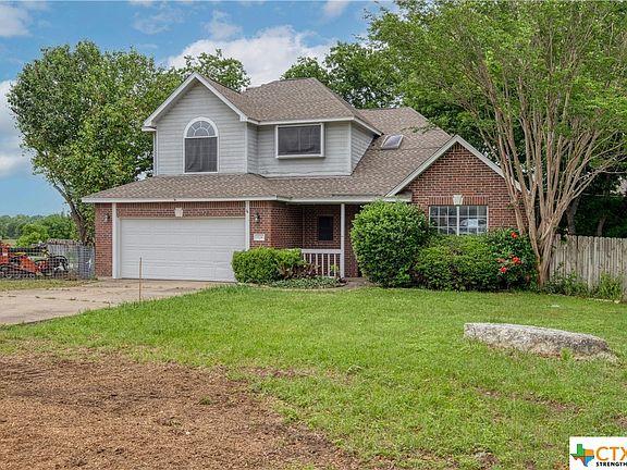 3rd image of 2129 Green Oaks Cir