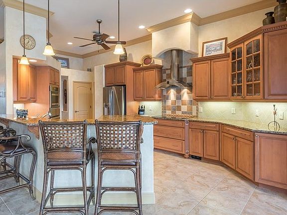 5th image of 2625 Parisian Ct