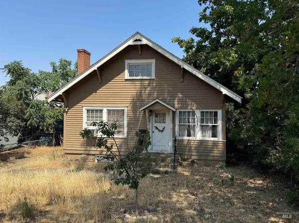 1813 11th Ave, Lewiston, ID 83501