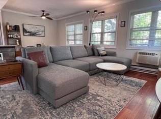 3303 Martha Custis Dr, Alexandria, VA 22302