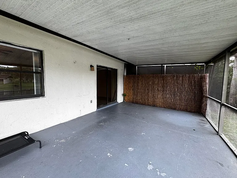 3831 SW 69th Ave — Photo 19
