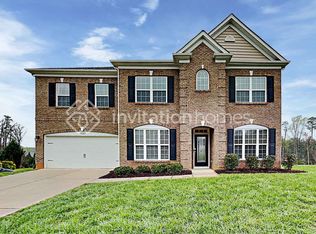 7825 Wiltshire Ridge Rd, Charlotte, NC 28269