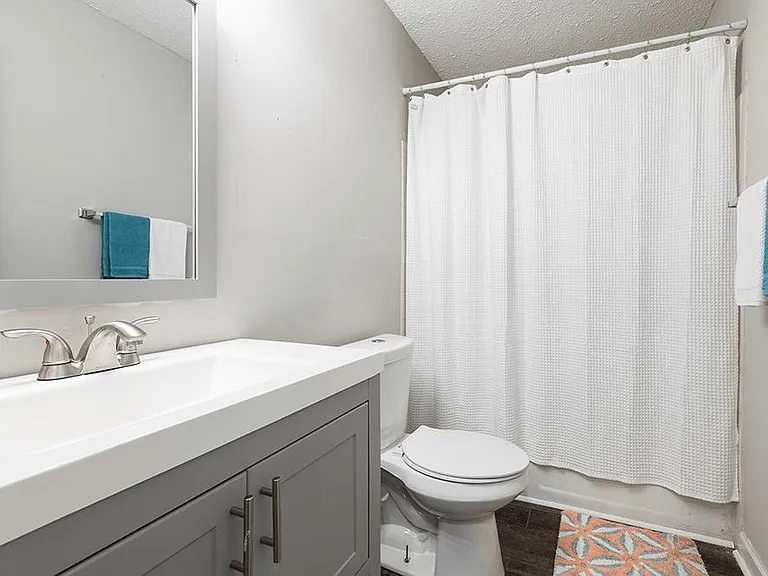 Carolina Breeze Apartments — Photo 33