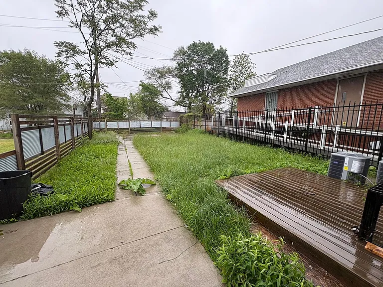 7436 Oakland St — Photo 30