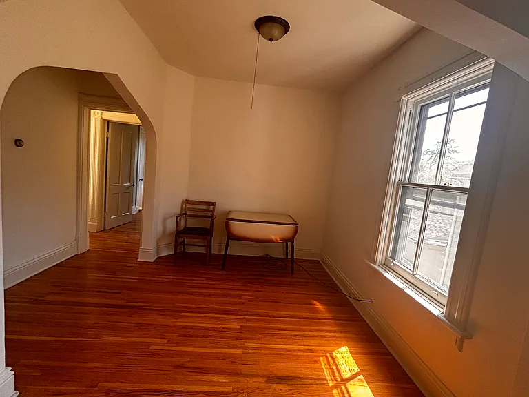 295 W Tupper St #2 — Photo 9
