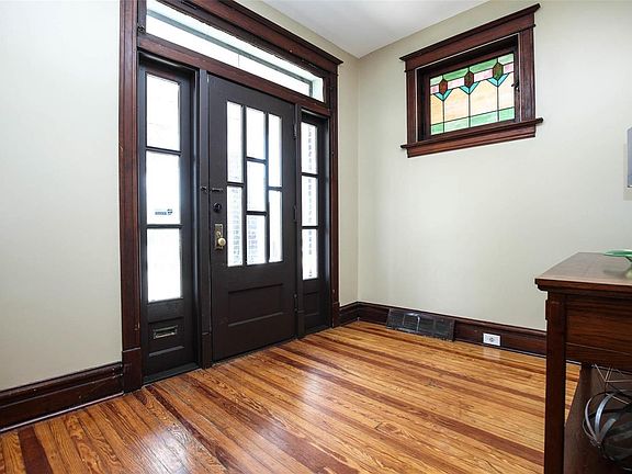 2nd image of 5001 Goethe Ave