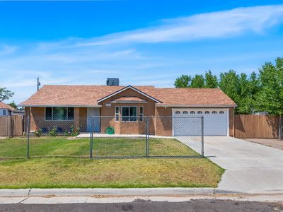 8677 11th St, San Joaquin, CA, 93660
