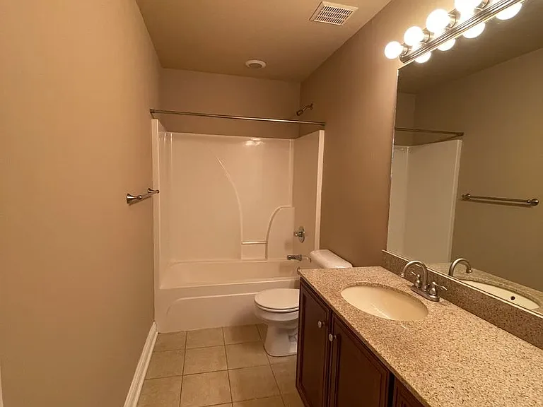 328 Broadleaf Ln — Photo 15
